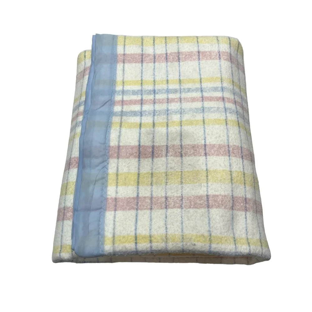 Vintage Pride in America‎ Blanket Blue Plaid Satin Trim Acrylic By Patricia P
